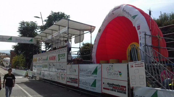 Ro.fra, rofra Noleggio e allestimento di transenne, palchi, podi e tribune, per gare ciclistiche, per gare podistiche, motomondiale, concerti, eventi